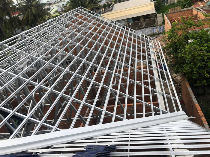 Vật liệu lợp phản xạ tốt cho mái nhà vùng nhiệt đới