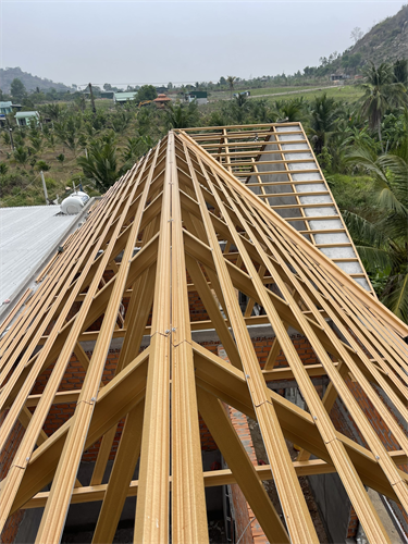 Thi công công trình mái nhà Phan Thiết